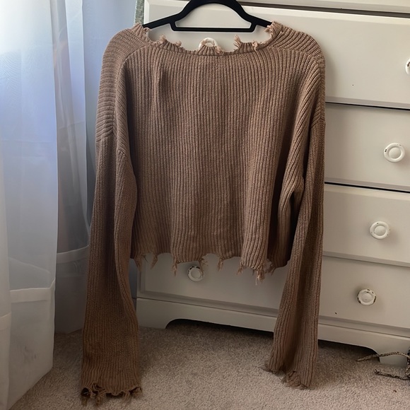 Cropped fringe sweater - Picture 2 of 2